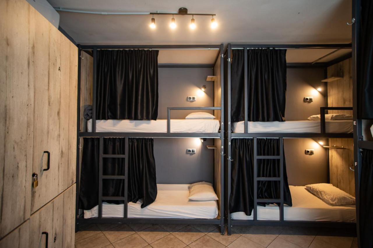 Bedway Athens Hostel Ngoại thất bức ảnh