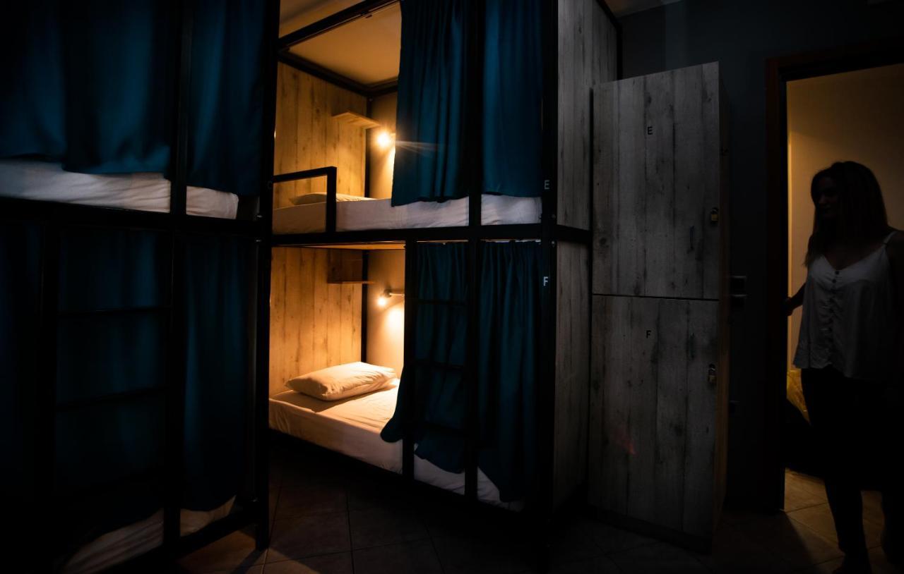 Bedway Athens Hostel Ngoại thất bức ảnh